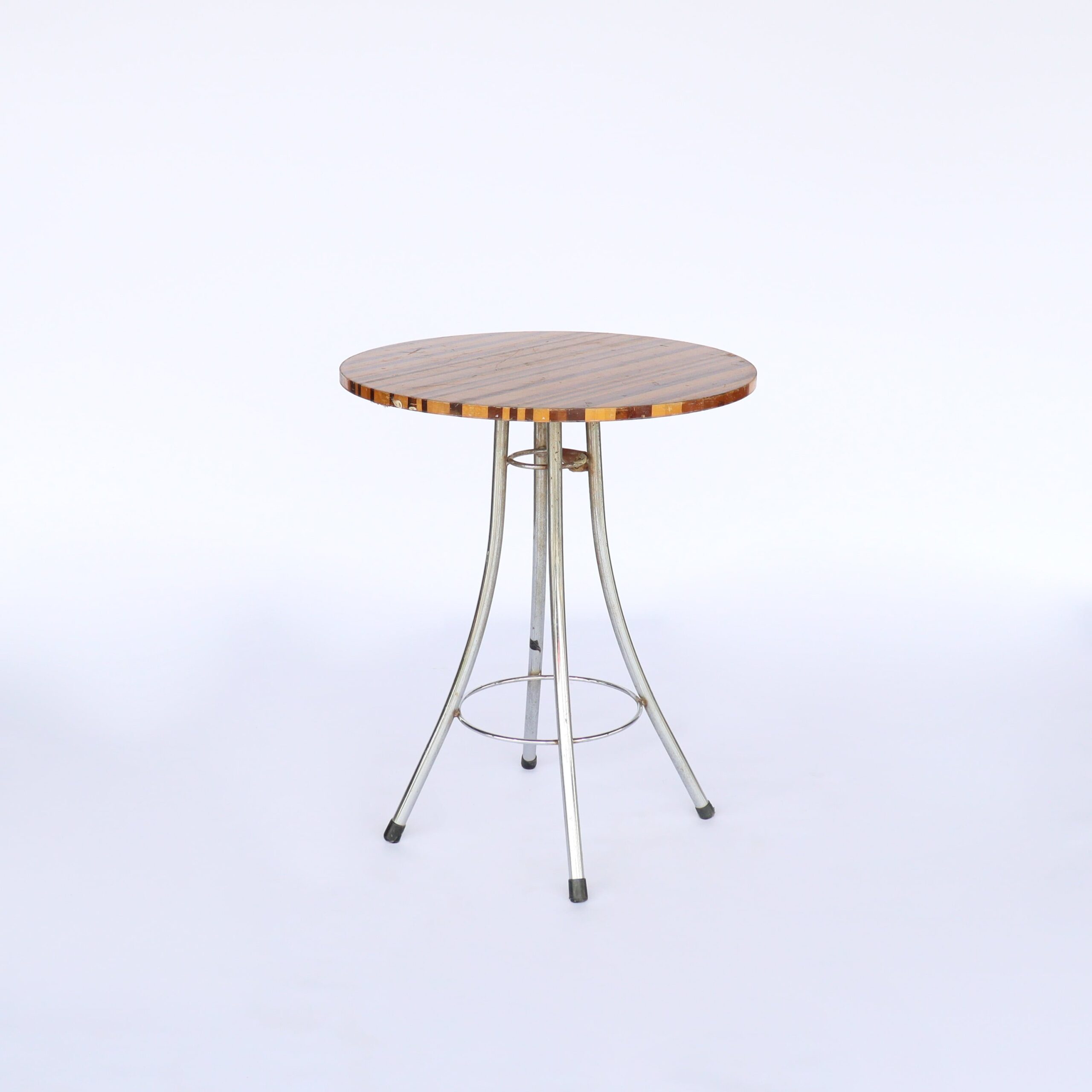 โต๊ะกลมสูง มือสอง reConcept Tall Round Table